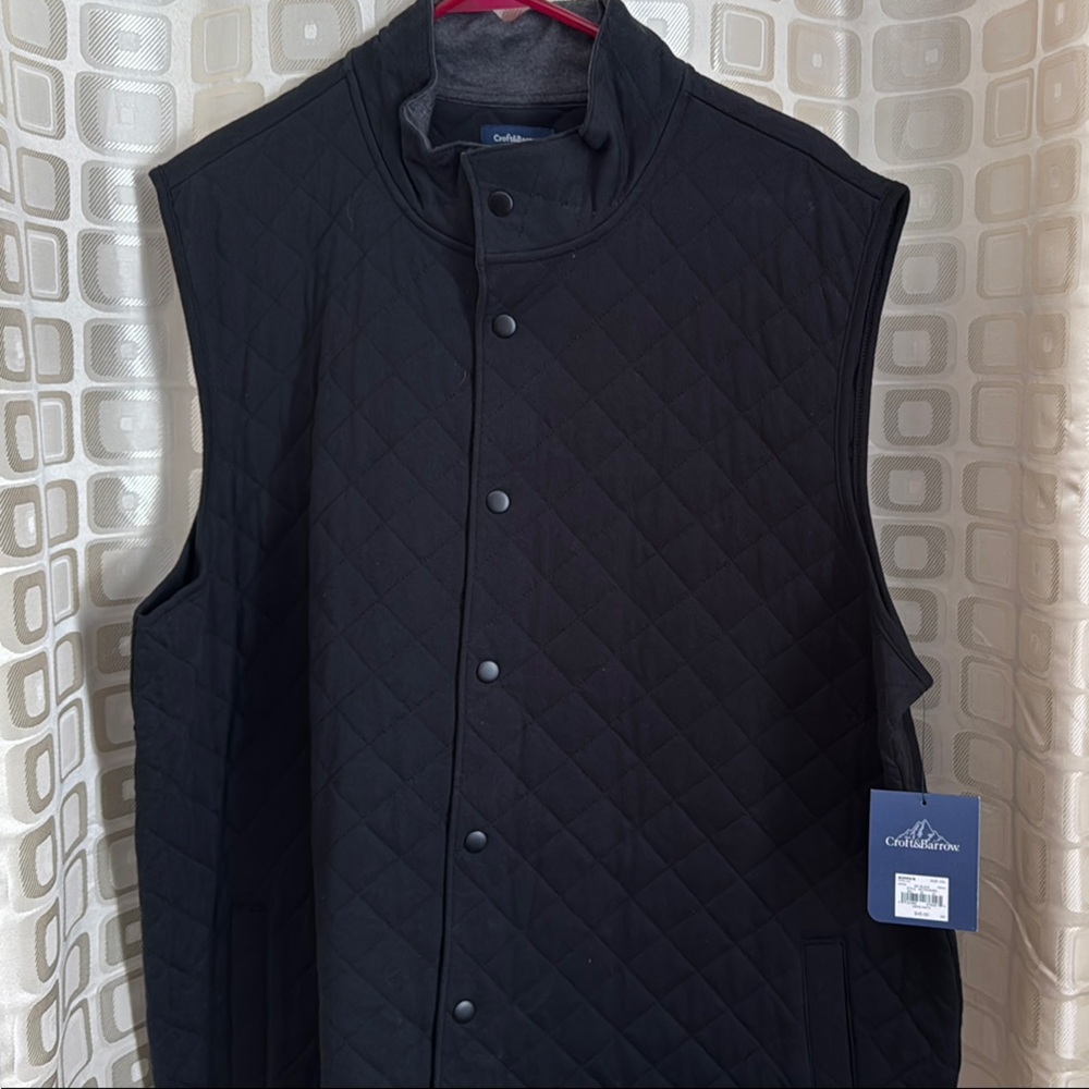 Men's Black Quilted Vest